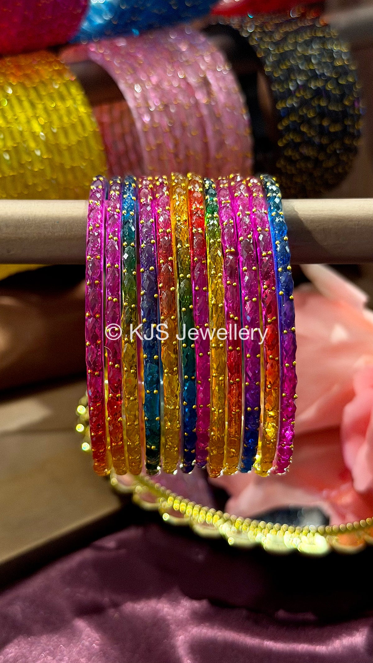 Raindrop glass bangles