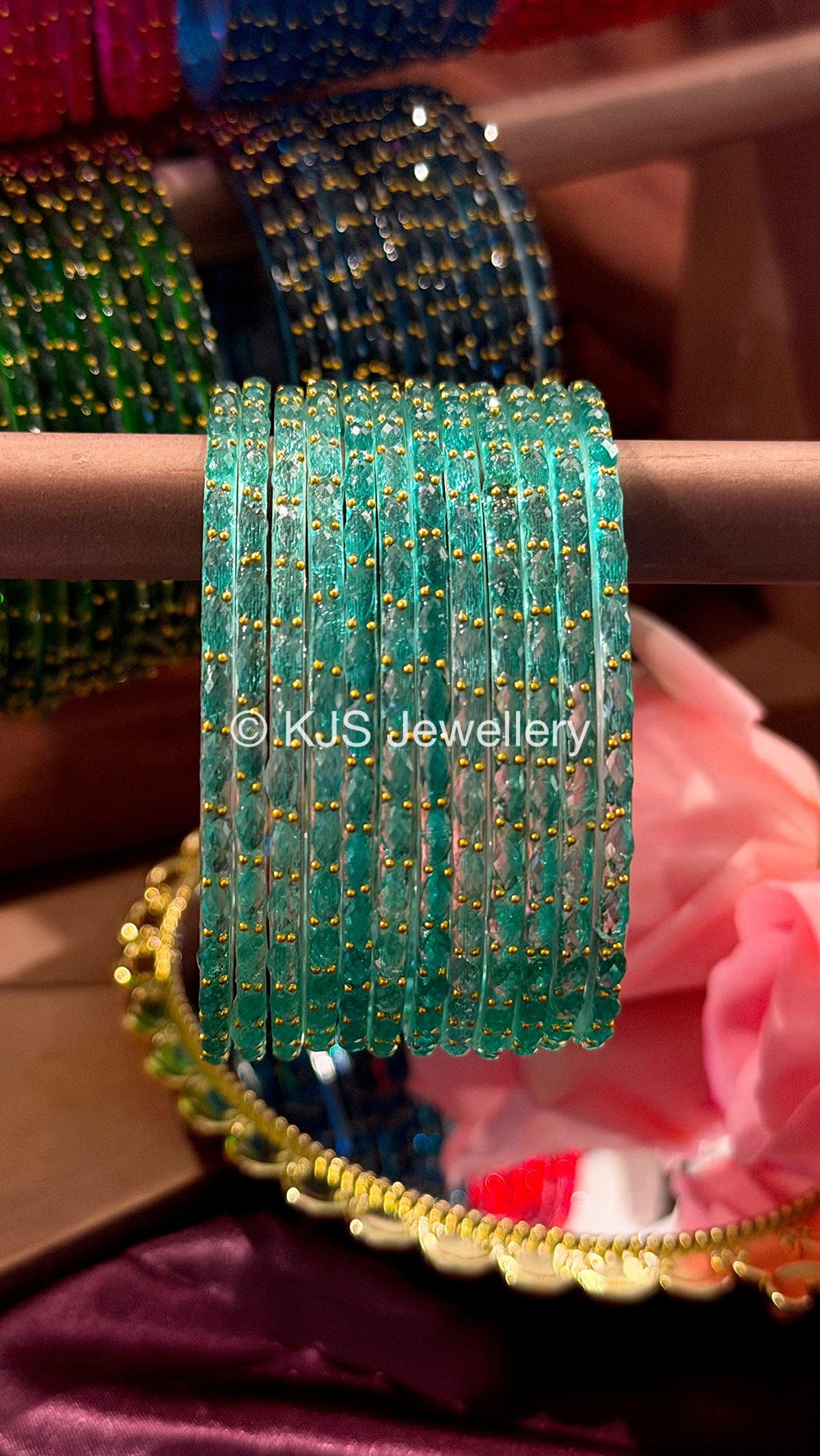 Raindrop glass bangles