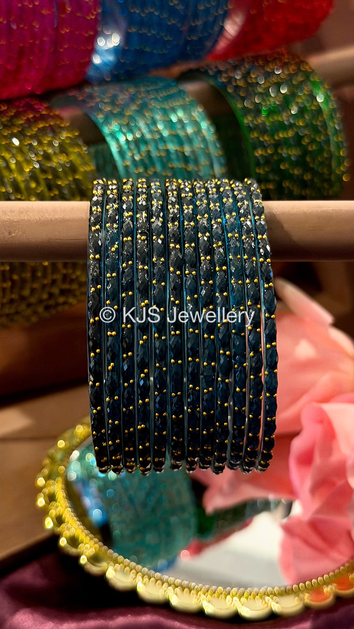 Raindrop glass bangles