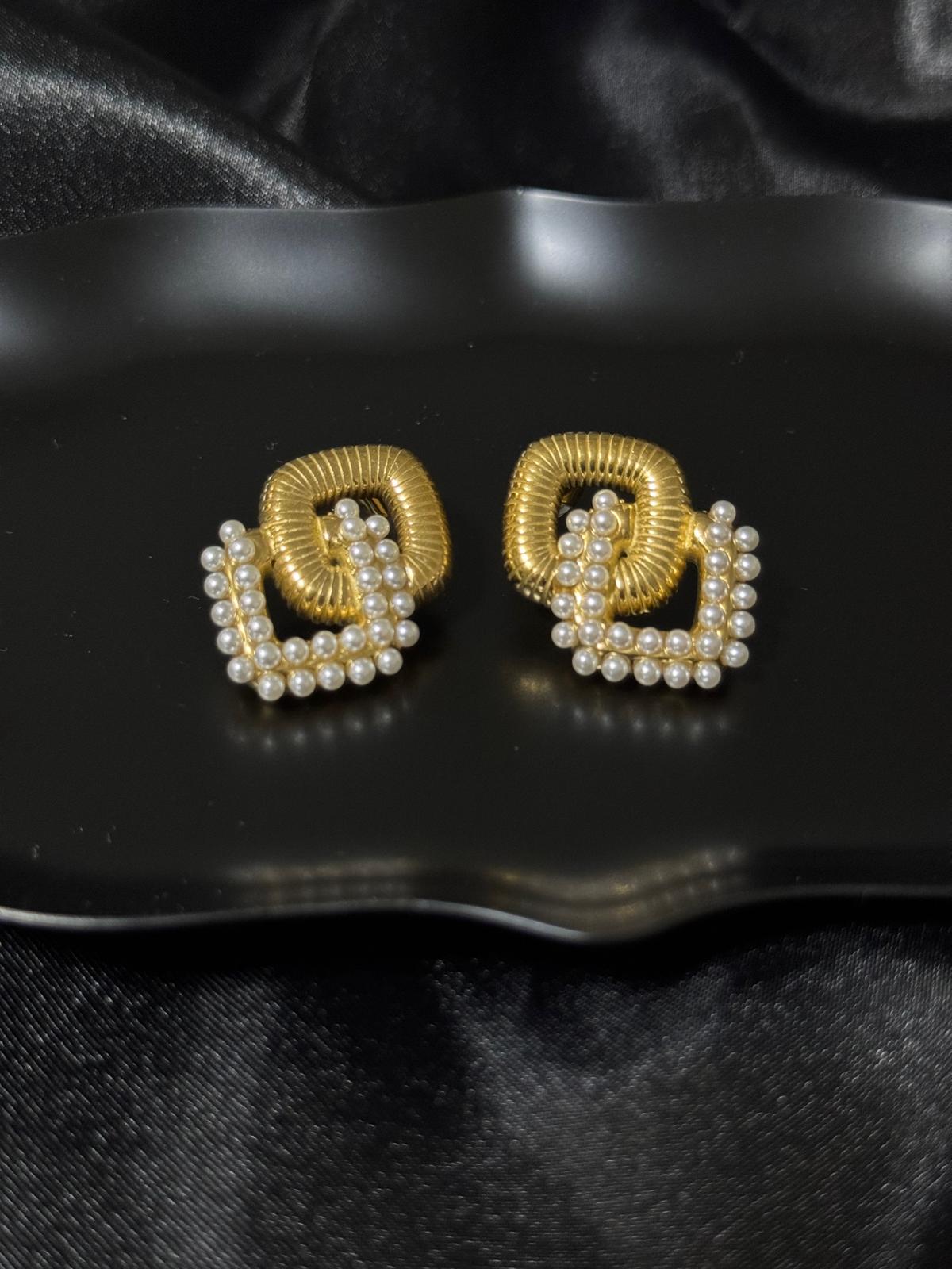 Beloved Pearl earrings