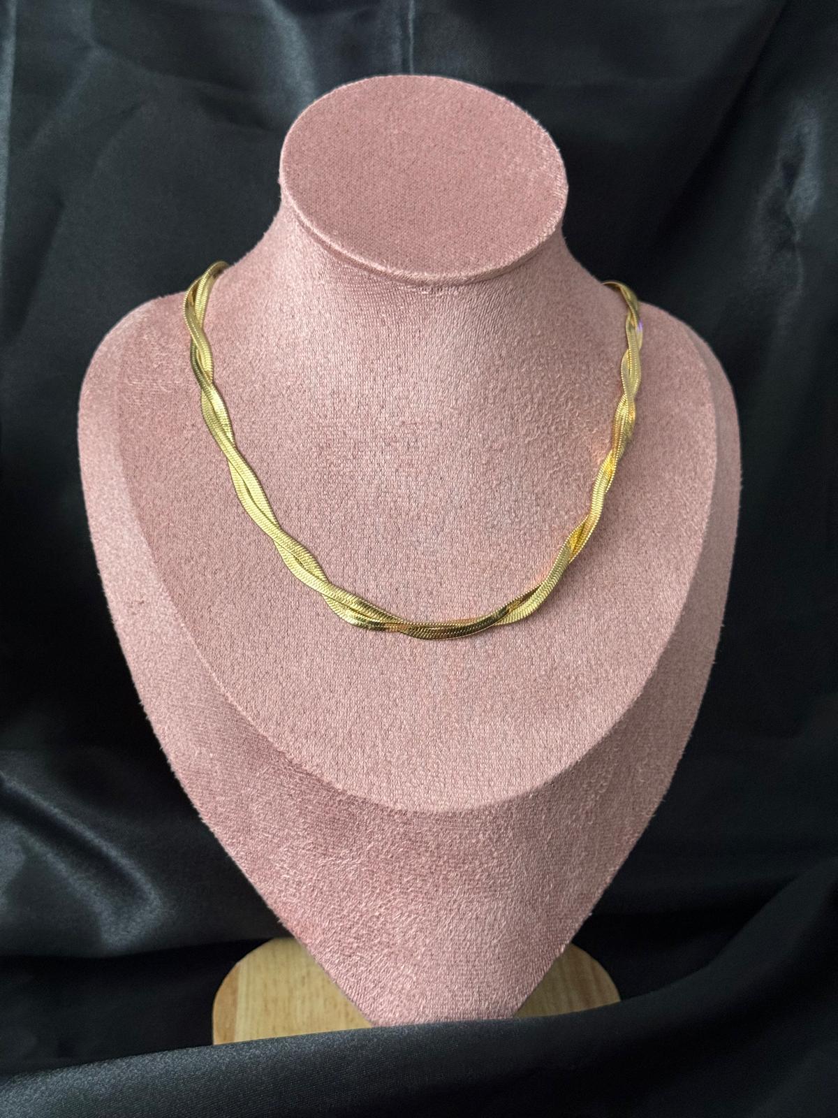 Aisha Gold necklace